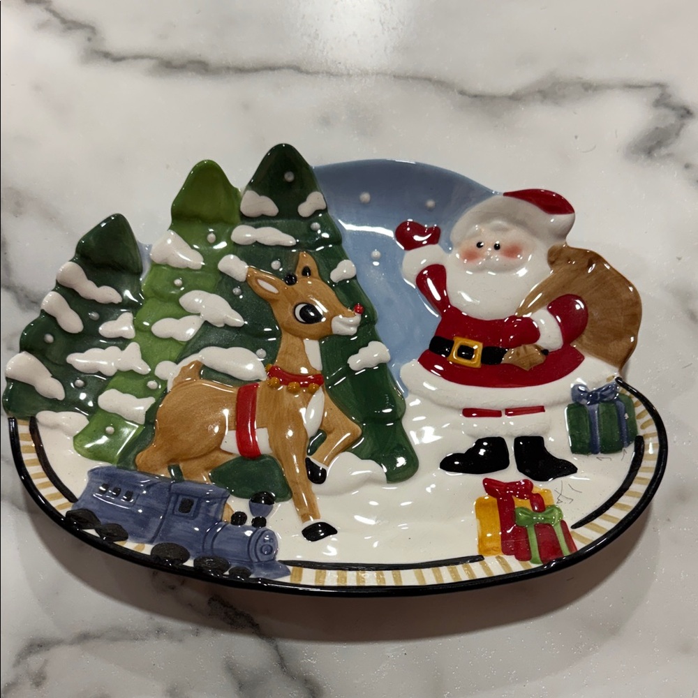Lenox Santa and Reindeer Holiday Plate with Green and Red Accents